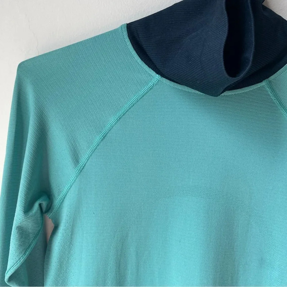 Lululemon run swiftly tech break new ground turtleneck long sleeve top 2 rare - Picture 6 of 12